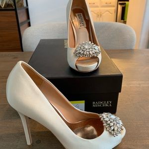 Badgley Mischka Jeannie Ivory Satin Shoes